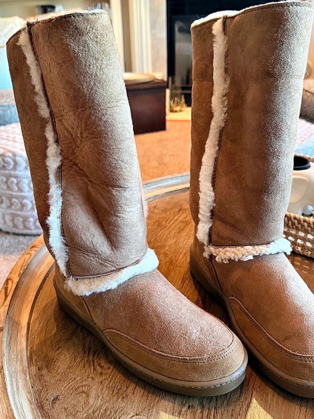 Minnetonka Tall Sheepskin and Suede Brown Boots Size 10
